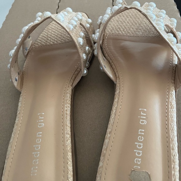 Madden Girl Pearl Embellished Tan Sandals - Picture 5 of 5